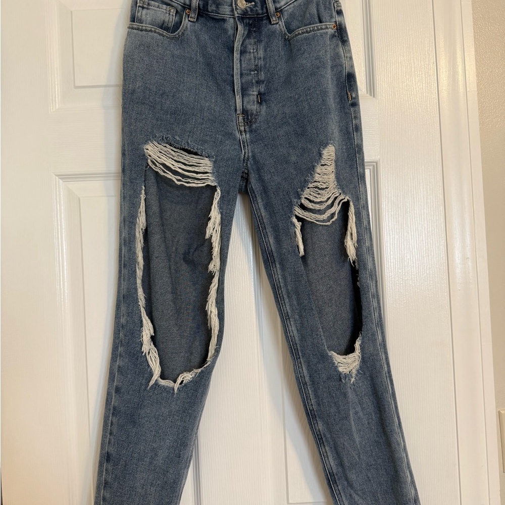 PacSun High-Rise Distressed Jeans in Washed Blue